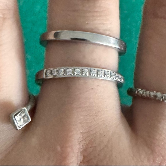 Women’s Accessory Bundle - Picture 4 of 4